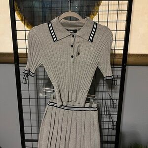 Hera Collection Gray Ribbed Knit Top